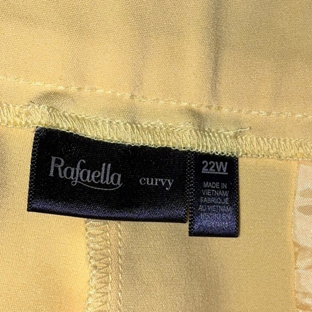 NWT, Rafaella Capris, Size 22W - Picture 7 of 14